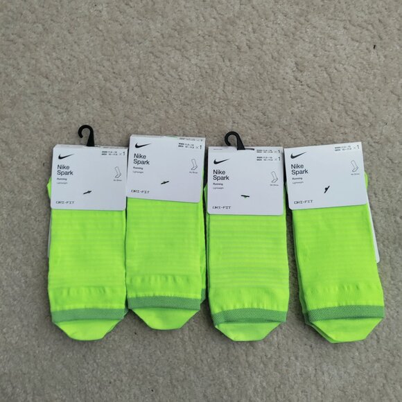 NWT (4) Pair Nike Spark No Show Womens 11.5-13 Yellow DRI-FIT Running Socks - Picture 1 of 5